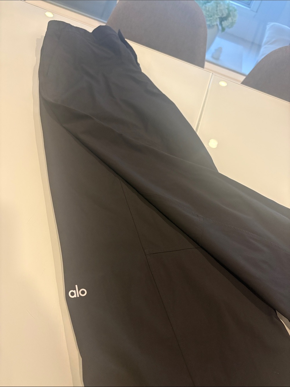 ALO Yoga Flip it Trouser Black Pants with Branded Waistband